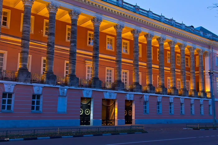Рядом с отелем: Екатерининский дворец